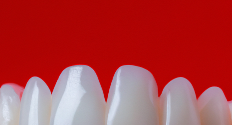 ¿La pasta dental blanquea realmente los dientes?